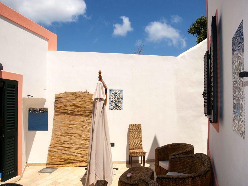 B&B La Terrazza Sul Porto Ponza Buitenkant foto