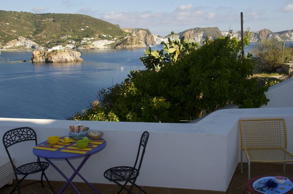 B&B La Terrazza Sul Porto Ponza Buitenkant foto