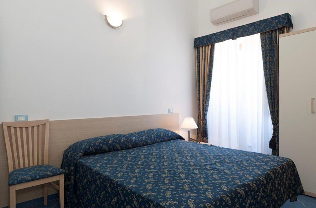 B&B La Terrazza Sul Porto Ponza Buitenkant foto